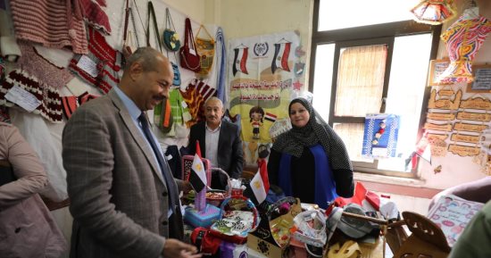 "التعليم" تفتتح معرض المدرسة المنتجة لعرض منتجات الطلاب.. صور