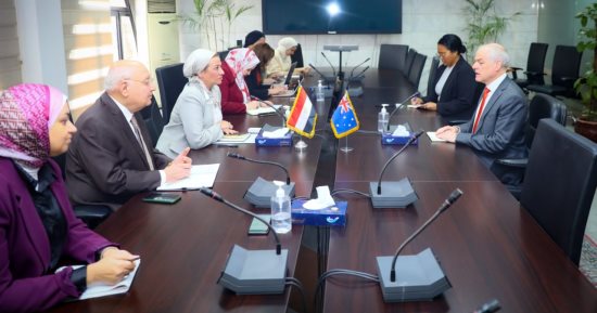 وزيرة البيئة تبحث سبل التعاون مع السفير الأسترالي بعدد من الملفات البيئية