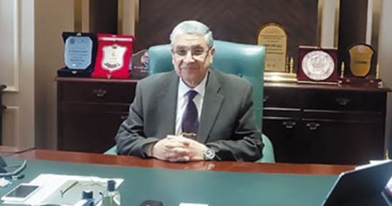 وزير الكهرباء لـ"اليوم السابع": زمن تخفيف الأحمال لن يتكرر  فى مصر مرة أخرى.. اللى خايف من فواتير الصيف بإيده يدفع أقل.. أزمة الدولار لن تؤثر على مشروعات الطاقة المتجددة.. ووفرنا وقودا يعادل قيمة محطات سيمنس
