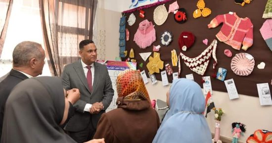 محافظ الدقهلية يفتتح معرض أهلا رمضان وتوسعات مدرسة أبو بكر بمنية النصر