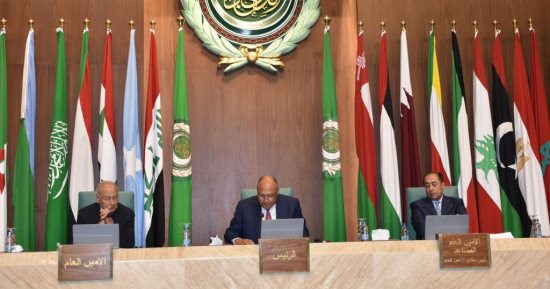 مصر تتسلم رئاسة الدورة الـ159 لمجلس الجامعة العربية على مستوى وزراء الخارجية.. "شكرى" يدعو لتضافر الجهود لمواجهة الأزمات.. سد النهضة على أجندة القمة العربية المقبلة.. و"أبو الغيط" يحذر من سياسات حكومة إسرائيل