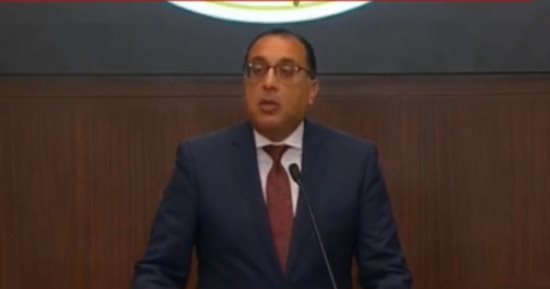 مدبولى: الدولة تحملت عبئا إضافيا 54 مليار جنيه لدعم الخبز و45 للبوتاجاز.. فيديو