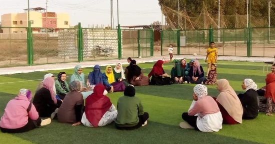 جلسات رياضية لتوعية سيدات القصر فى الداخلة بالصحة الإنجابية وتنظيم الأسرة