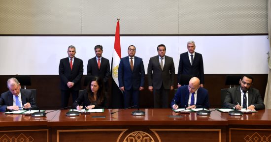 رئيس الوزراء يشهد توقيع مذكرة تفاهم مع شركتين عالميتين لتطوير مجال الفحص الطبى بمصر 