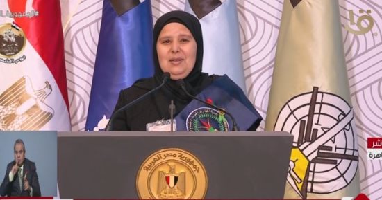 والدة البطل الشهيد أحمد سمير توجه رسالة لابنها: يا نور عينى هديتك وصلت