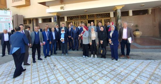 وفد "محلية النواب" يستمع لعرض عن المشروعات التنموية في محافظة سوهاج 