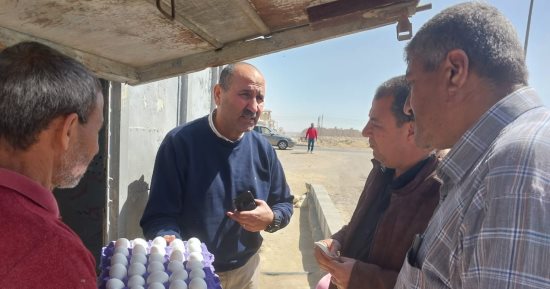 السكرتير العام المساعد لبنى سويف يتفقد مشروعات الدواجن المركزية شرق النيل