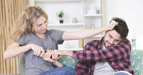 للفرجة أصول.. كيف تنظم الأسرة وقت مشاهدة التليفزيون في رمضان؟