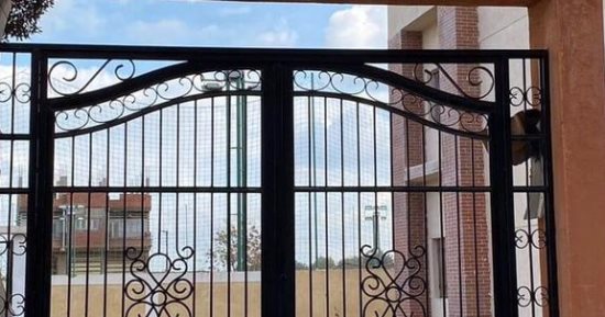 من العدم إلى الحياة الكريمة.. تطوير مركز شباب قرية كفر الديب فى الغربية.. إنشاء ملاعب جديدة ومبنى إدارى متطور.. وشباب القرية: اتحرمنا لسنوات من ممارسة الرياضة واليوم نشاهد مركز شباب على أعلى مستوى