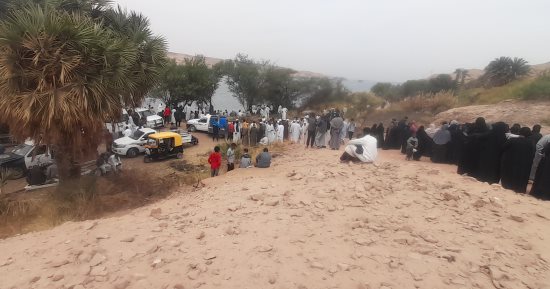 استمرار البحث عن المفقودين فى حادث غرق مركب بأسوان