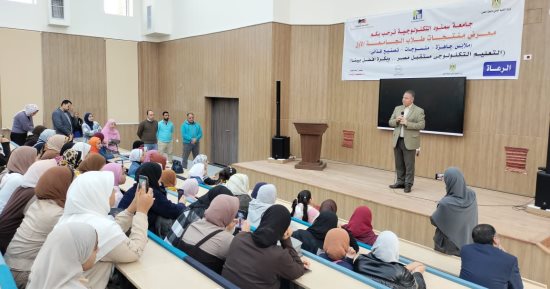 جامعة سمنود التكنولوجية تستقبل طلاب 4 مدارس لتعريفهم بالبرامج الدراسية بالجامعة