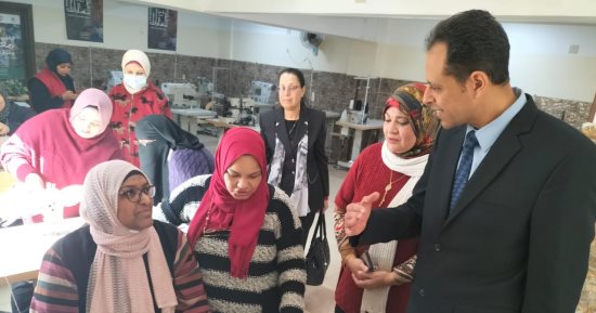 القوى العاملة تفتتح دورة تدريبية للسيدات المعيلات بالإسكندرية 