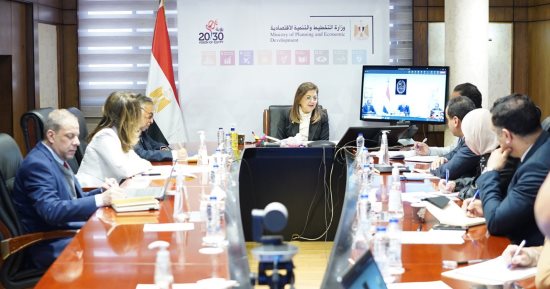 وزيرا التخطيط والإسكان يناقشان الخطة الاستثمارية لوزارة الإسكان للعام المالى 23-2024