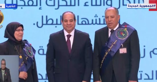 والد الشهيد أحمد مناع: سعيد بتكريمه بعد تحرير سيناء من الإرهاب