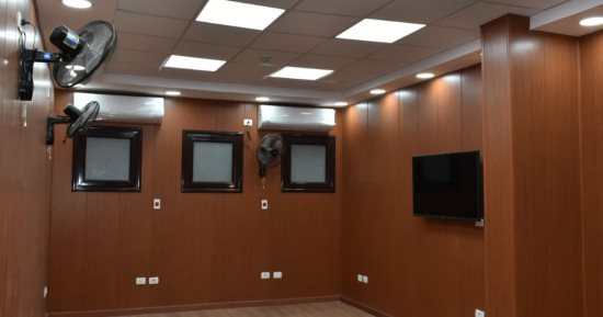 جامعة طنطا تسابق الزمن لإنجاز مبنى القناة التعليمية.. رئيس الجامعة: تضم استديوهات صوت وتسجيل واستديو سينمائيا وقاعات تعليمية مجهزة ومدرجات.. ويؤكد: الهدف تطوير التعليم وتقديم محتوى علمى مبسط.. صور