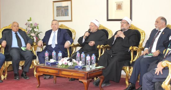 المفتى: لولا العلم والعقل لظلَّت الدلائل والآيات الكونية خفيَّة بالدلالة على وحدانية الله