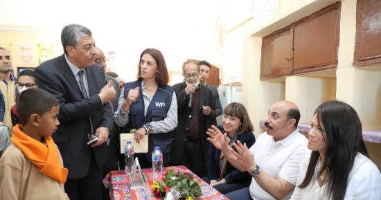 محافظ أسوان لوزيرة التعاون: الانتهاء من 612 مشروعا ضمن "حياة كريمة".. صور 