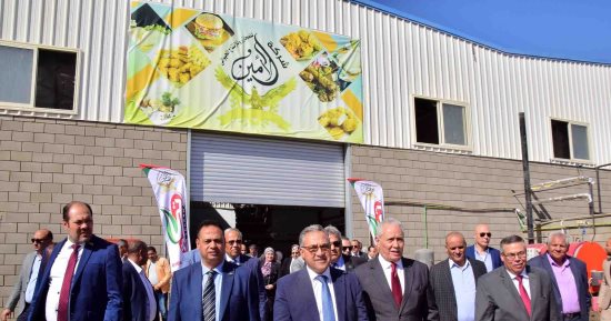 تفاصيل جولات وفد "محلية النواب" بالأقصر.. متابعة السوق السياحى وطريق الكباش ولقاء أصحاب البازارات.. شملت سوق شرق السكة الحديد وموقف السيارات ومحطة معالجة مياه الصرف.. وجولة بمحور سمير فرج والمراكز التكنولوجية