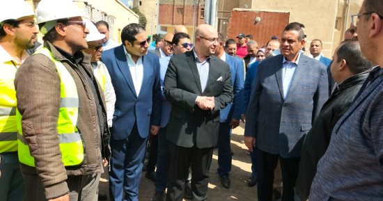 وزير التنمية المحلية ومحافظ بني سويف يتفقدان مشروعات "حياة كريمة" بقرية سدس.. فيديو