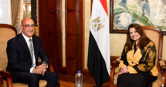 وزيرة الهجرة تستقبل مستثمرا مصريا بارزا بأمريكا لبحث الاستثمار في مصر