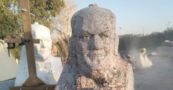 شاهد مراحل إنشاء تمثال مجدى يعقوب لـ ناثان دوس.. صور