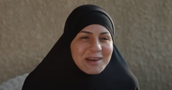 نجلاء بدر تجسد شخصية ريفية غير متعلمة في مسلسل "سره الباتع"