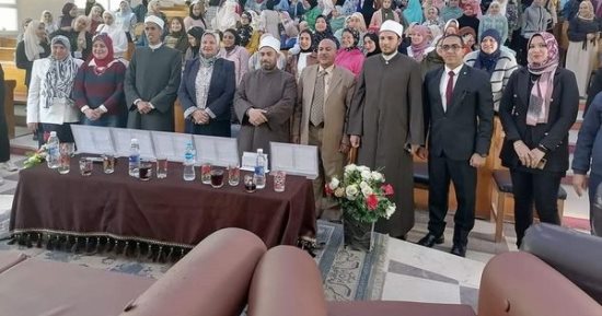 وزير التعليم العالى: توعية طلاب الجامعات بقضايا التغيرات المناخية ضرورة