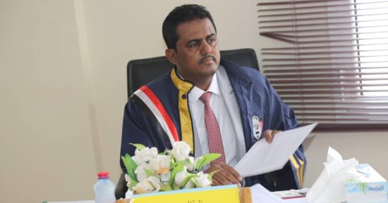 السكرتير الصحفي للرئيس اليمني السابق يحصل على الدكتوراه مع مرتبة الشرف الأولى من جامعة القاهرة