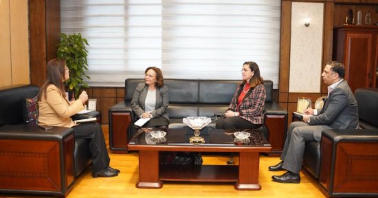 التخطيط تبحث مع أمين المجلس القومى للطفولة دور المجلس بالمشروع القومى لتنمية الأسرة