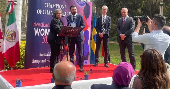 كندا والمكسيك والسويد تحتفل بيوم المرأة المصرية بتكريم رائدات مصريات.. صور