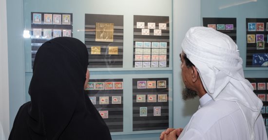 الطوابع القديمة.. فى أيام الشارقة التراثية.. صور 