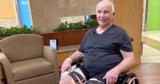 سائق أمريكى يفقد ساقيه بعدما علق أعلى جبل لمدة 3 أيام بسبب عاصفة ثلجية
