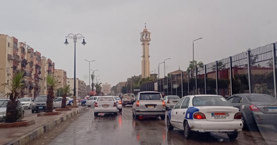 هطول أمطار غزيرة على مدينتى بورسعيد وبورفؤاد وانخفاض درجات الحرارة.. صور