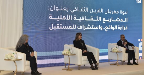 وزيرة الثقافة في الكويت للمشاركة بمهرجان القرين وتلتقى نظيرها الكويتى