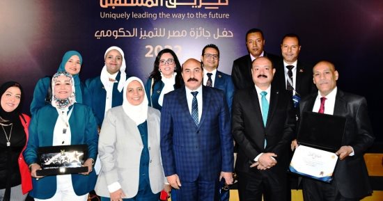 محافظ أسوان: الفوز بـ4 جوائز للتميز الحكومى يعكس نجاحنا فى ملف التطوير والتحديث