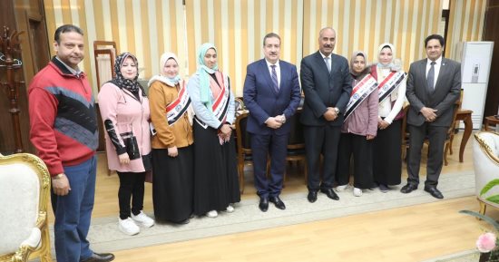 محافظ المنوفية يلتقى وفد مدرسة الأمل للصم وضعاف السمع لبحث مطالبهم