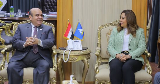 محافظ دمياط تشيد بجهود وزارة العدل لميكنة ورفع كفاءة مقار الشهر العقارى