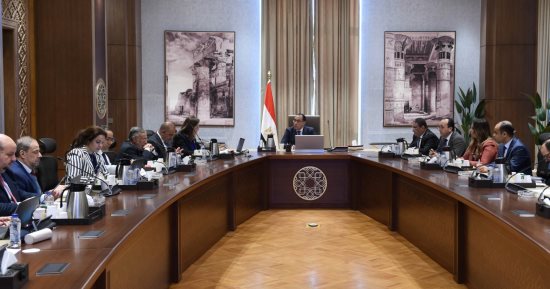 رئيس الوزراء يستعرض أبرز ملامح الخطة الاستثمارية للعام "2023-2024"