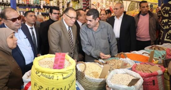محافظ الشرقية يفتتح معرض أهلاً رمضان في الزقازيق