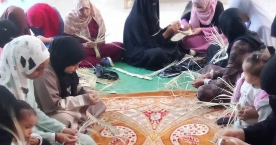  الشباب والرياضة بالوادى الجديد تنفذ دورة عن حرفة الخوص بقرية القصر