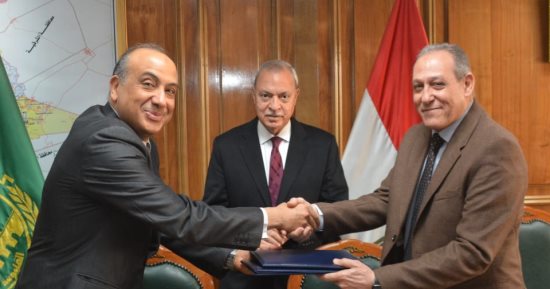توقيع بروتوكول تعاون لإنشاء محطة تموين وقود بالغاز الطبيعى فى بنها