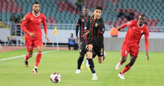 الجيش الملكى يكتسح الاتحاد الليبى فى البطولة العربية.. صور