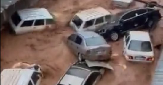 مصرع 5 أشخاص إثر فيضانات قوية تضرب جنوب تركيا.. فيديو