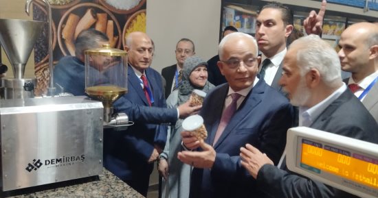وزير التعليم يفتتح مدرسة دولية للتكنولوجيا التطبيقية فى الإسكندرية