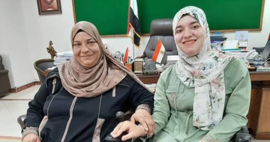 الأم المثالية بالشرقية.. والدة أول معيدة من ذوى الهمم بجامعة الزقازيق