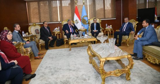 محافظ الغربية يستقبل وفد مركز المعلومات ودعم اتخاذ القرار برئاسة مجلس الوزراء