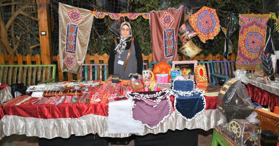 محافظ الغربية يفتتح معرض المنتجات اليدوية بطنطا
