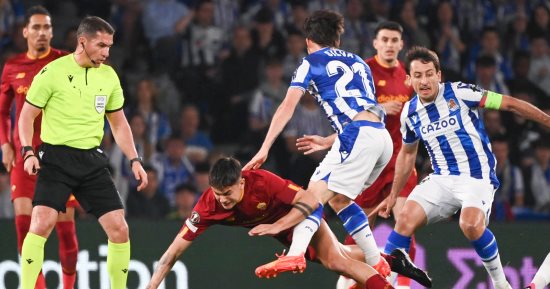 روما يتأهل لربع نهائي الدوري الأوروبي بتعادله مع ريال سوسيداد