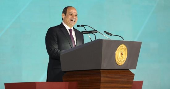 الرئيس السيسى يشاهد فقرة استعراضية لمواهب برنامج الدوم