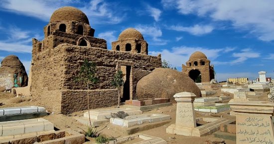 المقابر الفاطمية فى أسوان.. حكاية السبعة وسبعين وليا تسجلها الآثار